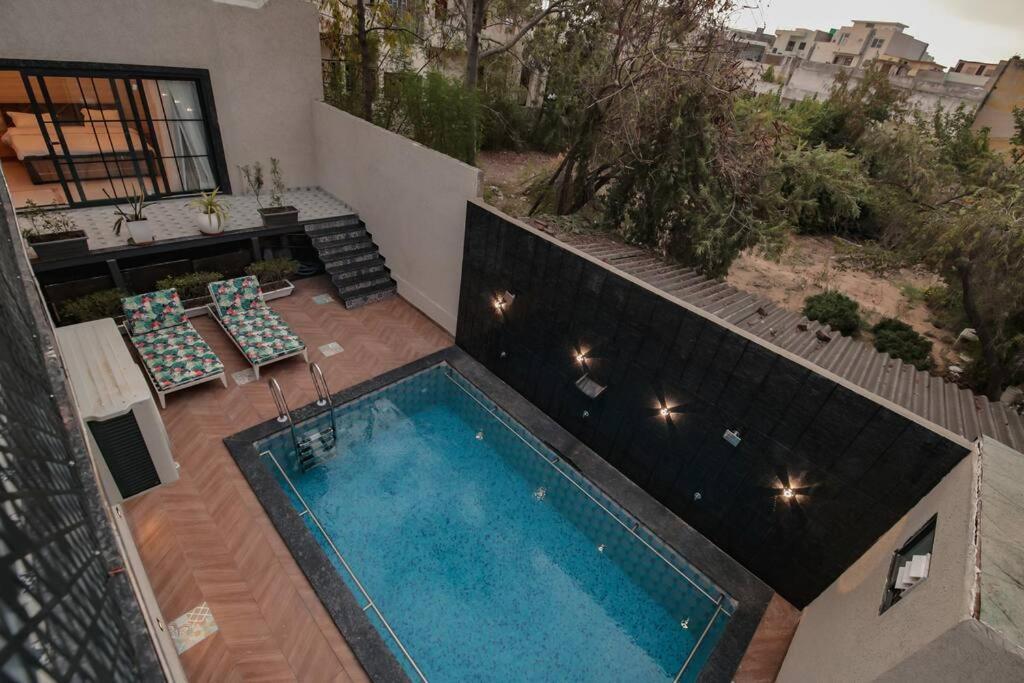 Saiba Outhouse- 4 Bed Room- Pool- Theatre- Partyhall- Garden & Terrace Sitting Area Джапур Экстерьер фото