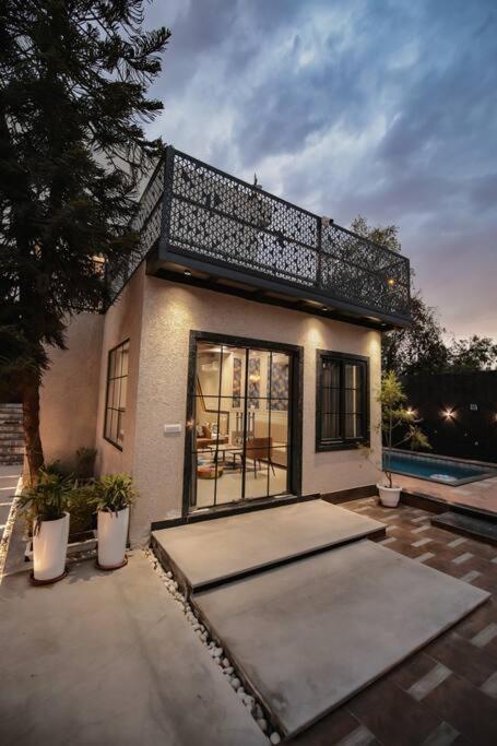 Saiba Outhouse- 4 Bed Room- Pool- Theatre- Partyhall- Garden & Terrace Sitting Area Джапур Экстерьер фото